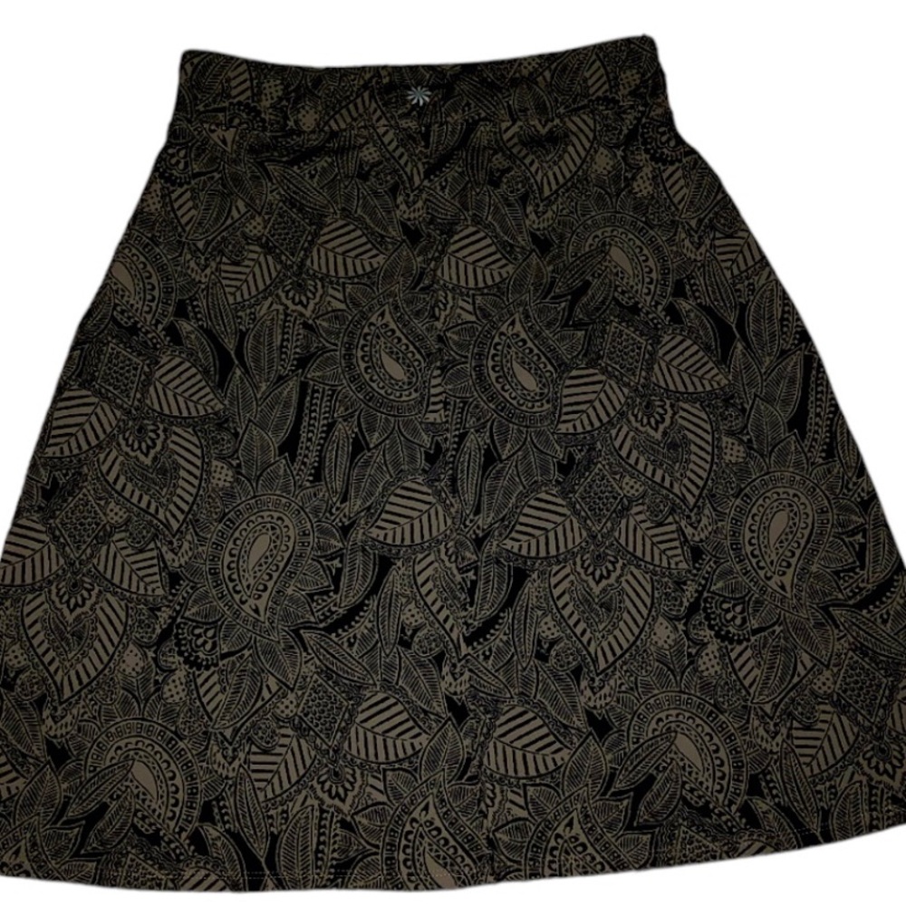 Athleta Tear Away B4 U Play Skirt tan ; brown / black paisley /leaves size small